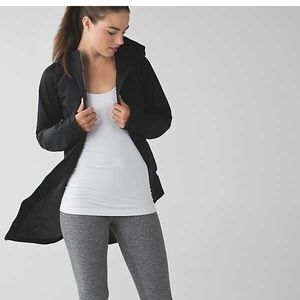 LULU LEMON definitely raining WATERPROOF JACKET