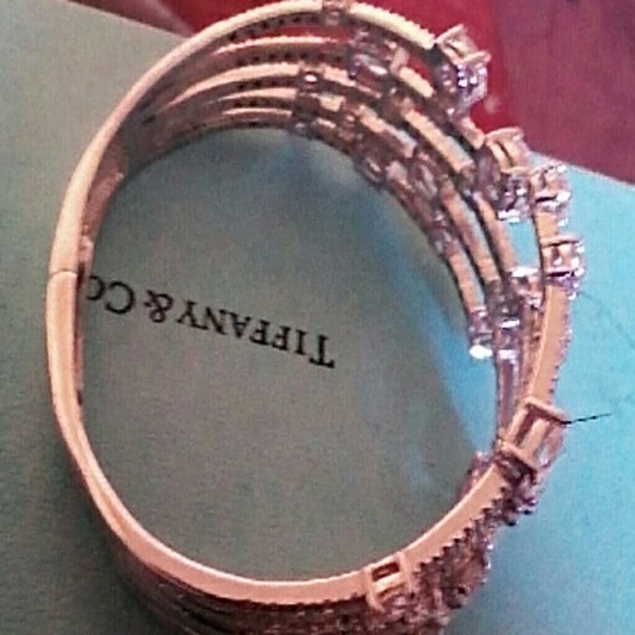 SILVER BRACELET BRILLIANT CZS HINDGE CLOSURE - Picture 2 of 4