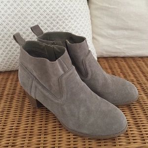 NWOT Grey Heeled Booties Size 9