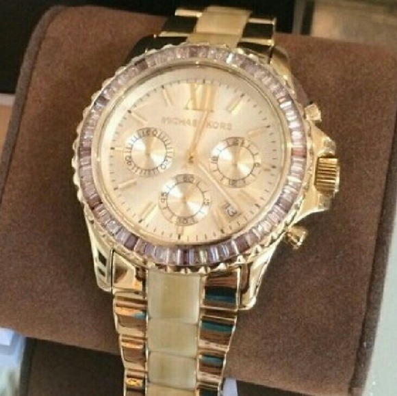 Michael Kors MK5874 Glitz watch with Horn detail