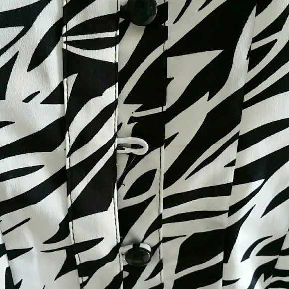 Blouse - Picture 3 of 3