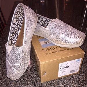 Toms