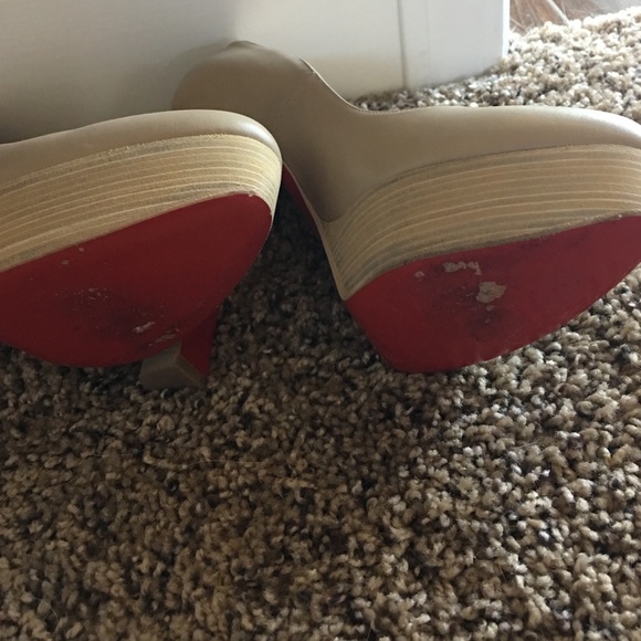 Christian Louboutin Bibi Nude Leather Heels 140mm - Picture 3 of 4