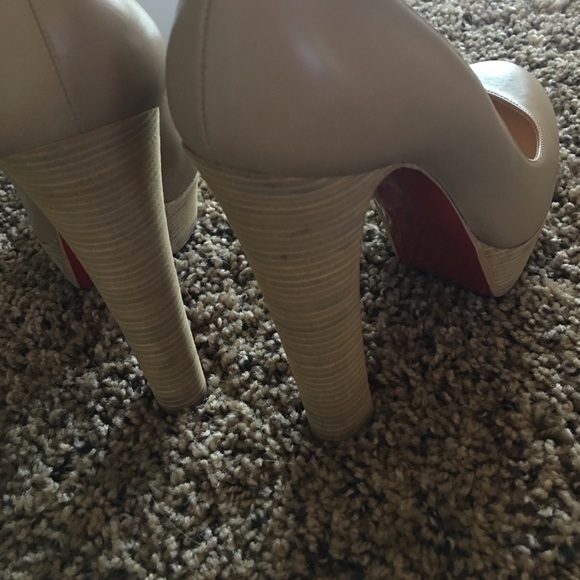 Christian Louboutin Bibi Nude Leather Heels 140mm - Picture 4 of 4