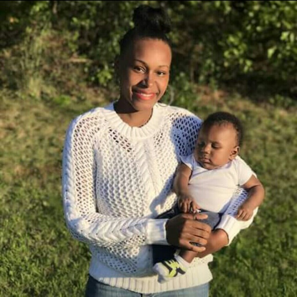 Meet your Posher, Erica - Picture 2 of 2