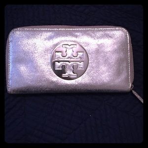 Tory Burch Silver Metallic Wallet