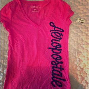 Aeropostale v neck