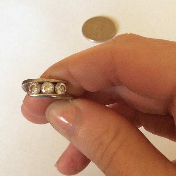 Silver ring, three jewels