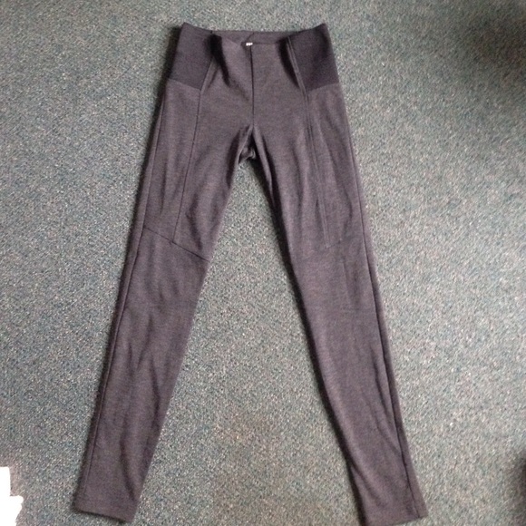 Kut from the Kloth structured leggings, small