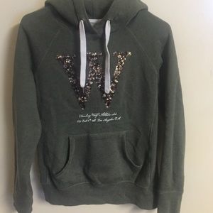 Cute olive green hoodie :)
