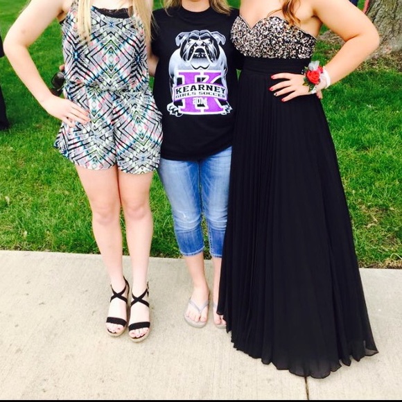 Dresses & Skirts - prom dress