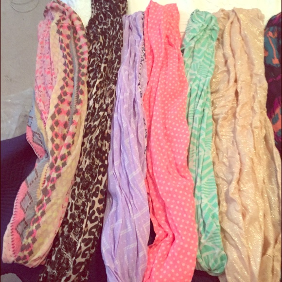 American Eagle/Buckle Scarf Bundles!!