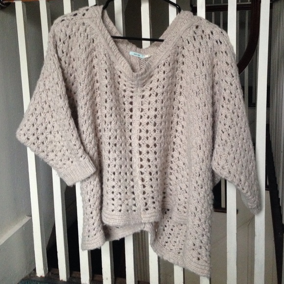 Kimchi Blue Sweaters - Kimchi Blue casual sweater, size medium