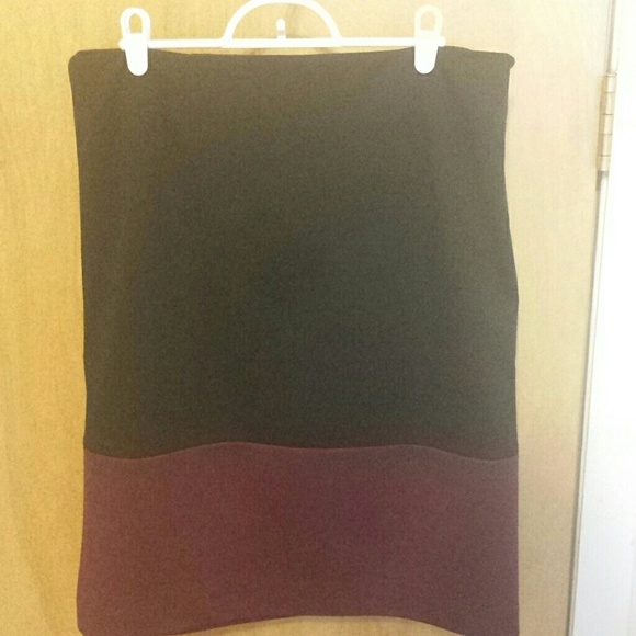 Straight skirt - Picture 2 of 2