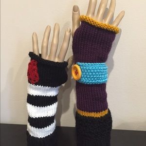 Borderlands Mad Moxxi Fingerless Armwarmers