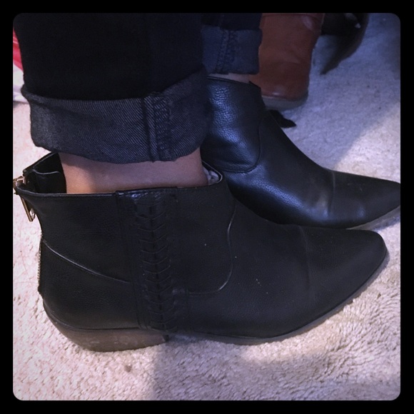Forever 21 black booties.