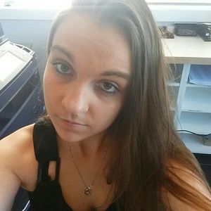 Meet your Posher, Hannah jo