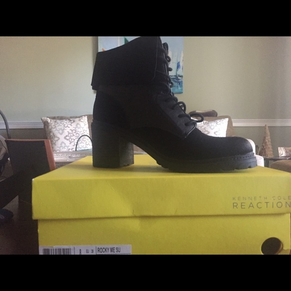 Black Kenneth Cole boot