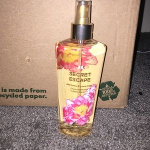 Victorias Secret Fantasy Body Spray