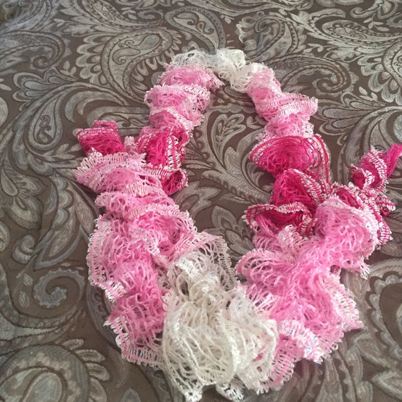 Hand made scarf!! So cute