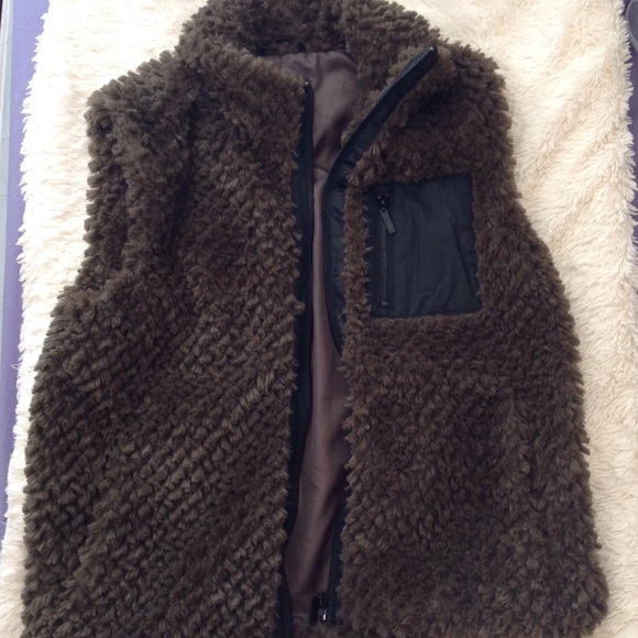 Sleeveless  jacket