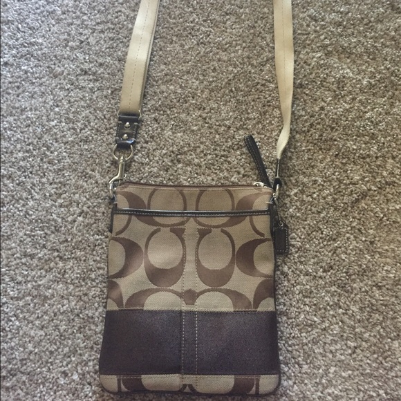 Brown coach crossbody bag
