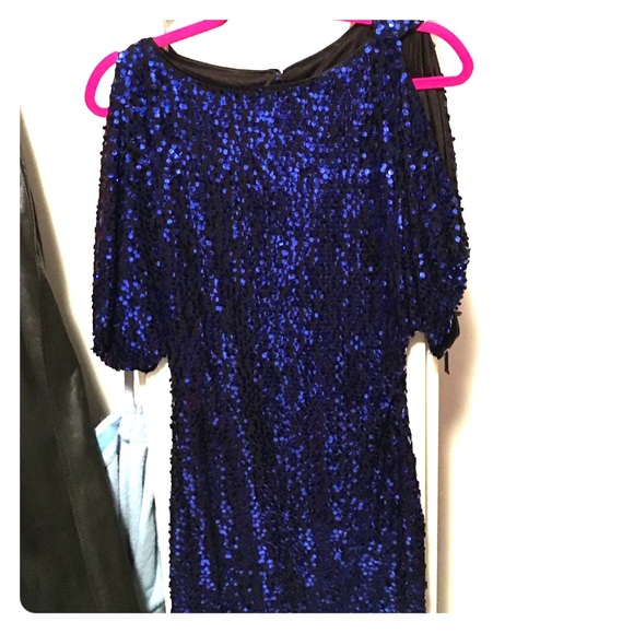 Aidan mattox blue sequin cocktail dress