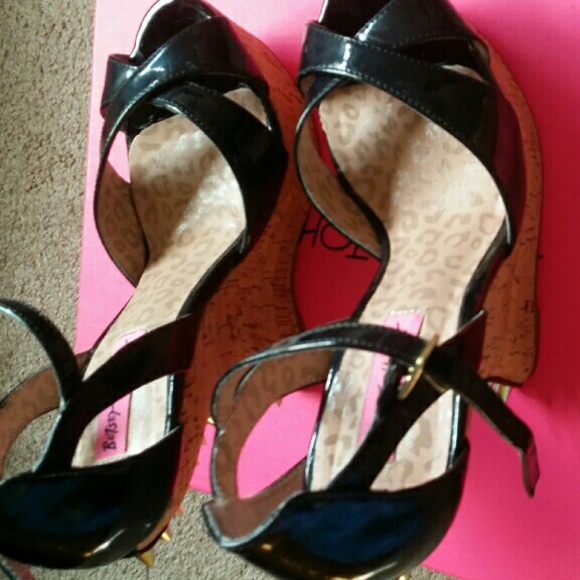 Betsey Johnson Wedges