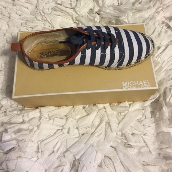 Spring/summer footwear 8m