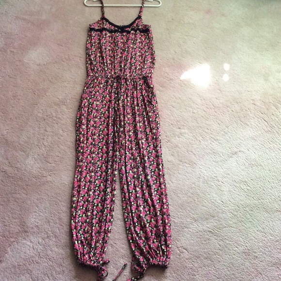 Cute floral jumpsuit