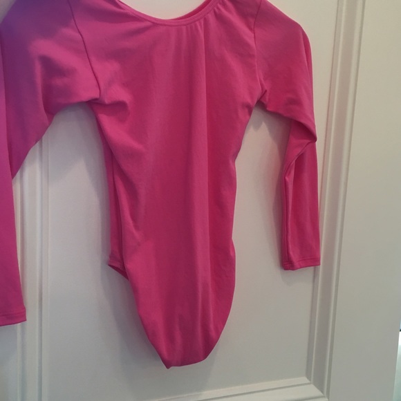 Medium child pink leotard