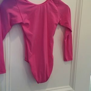 Medium child pink leotard