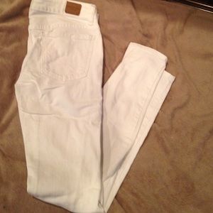 White American Eagle Outfitters jeans.