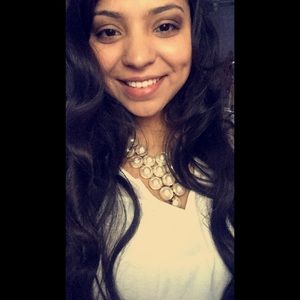 Meet your Posher, Lucero
