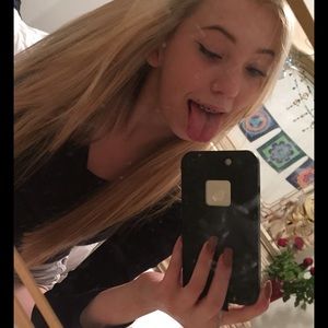 Meet your Posher, Collette