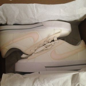 ON HOLD Nike Sweet Classic Leather Shoes