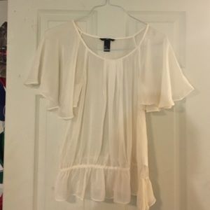 🌟 HOST PICK 🎉 Sheer flowy top