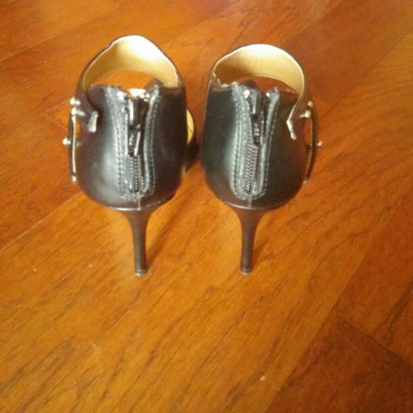 High heel - Picture 2 of 3