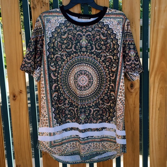 • F21 men's T-shirt •