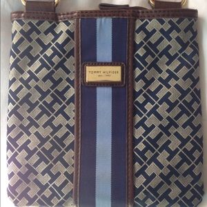 Tommy Hilfiger Crossbody Purse