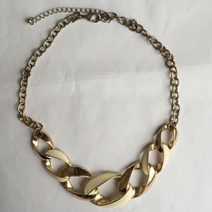 Bauble bar necklace
