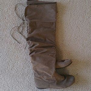 Bamboo Just Fab brown/tan over knee boot
