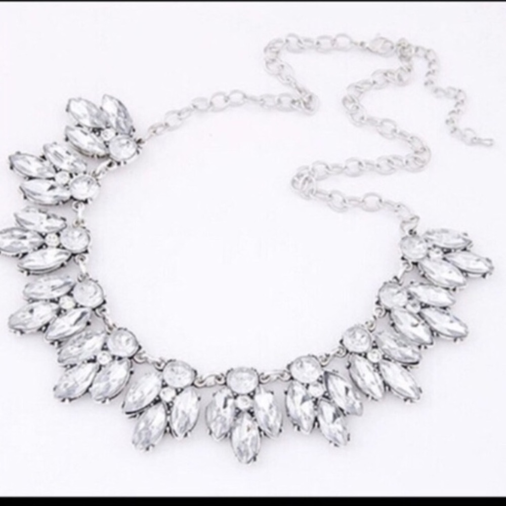 🔥 Crystal statement necklace - Picture 3 of 4