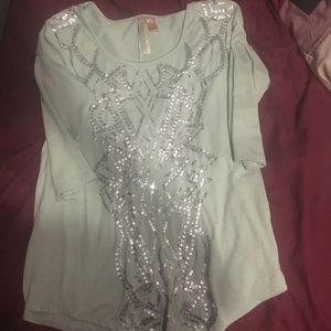 Buckle 3/4 sleeve shirt