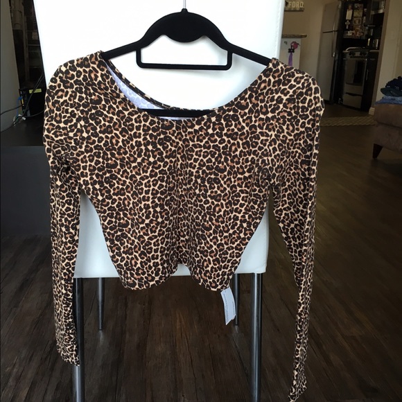 🐆 American Apparel Leopard Crop Top🐆