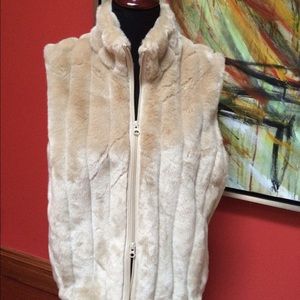 Sleeveless Faux Fur Vest