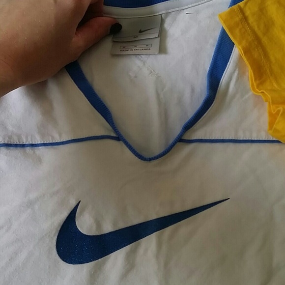 T shirts - Picture 2 of 3