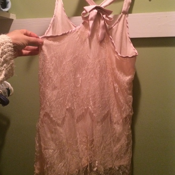 Cute Top! - Picture 3 of 3