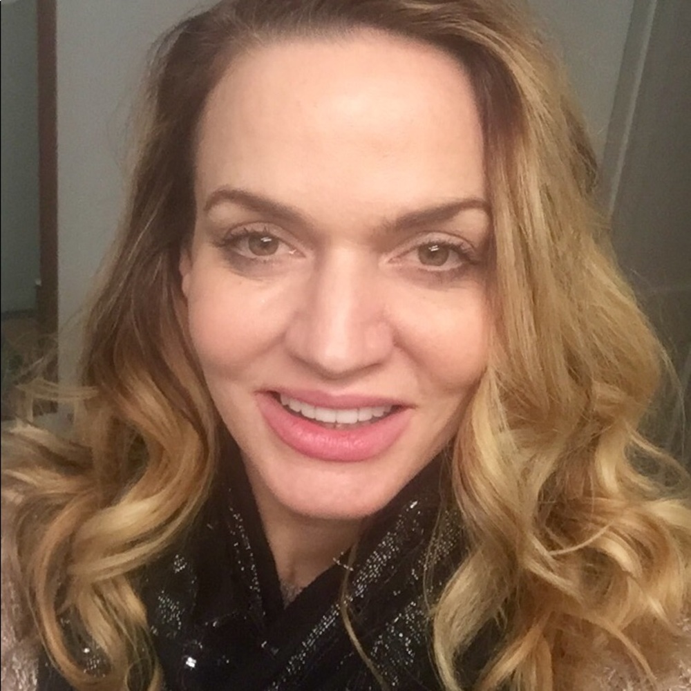 Meet your Posher, Candace