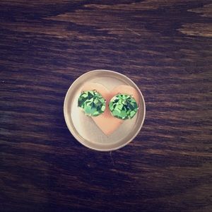 Green rhinestone stud earrings